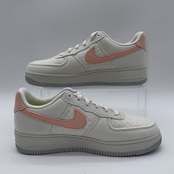 Nike Women's Size 8.5 Air Force 1 '07 (DJ9944 100) Running Sneaker Trainer HYPE - Picture 2 of 5